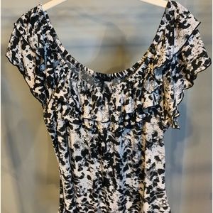 Black & White PXL Top with Ruffles sleeveless